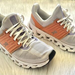 Size 7 Women’s On Clouds